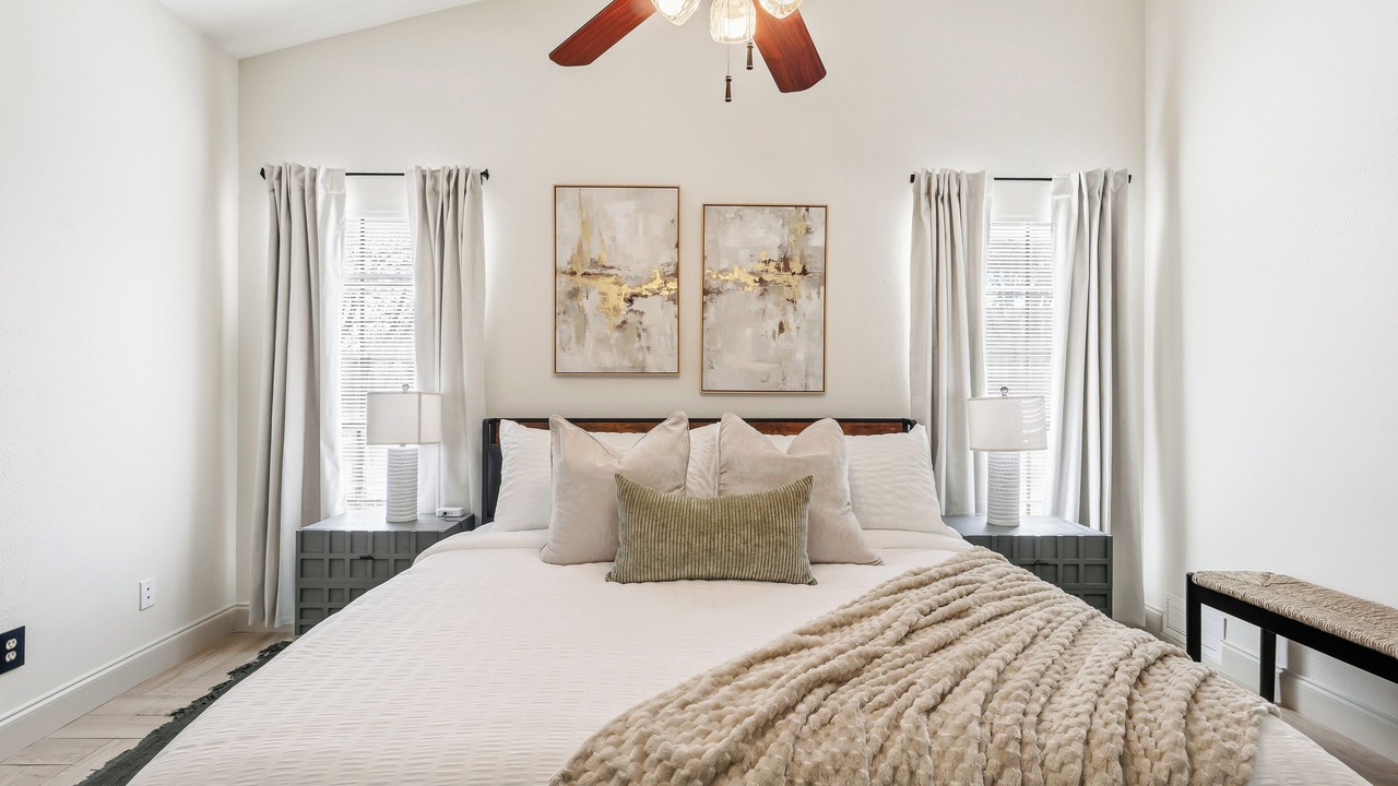 Photo of Bedroom in Garland