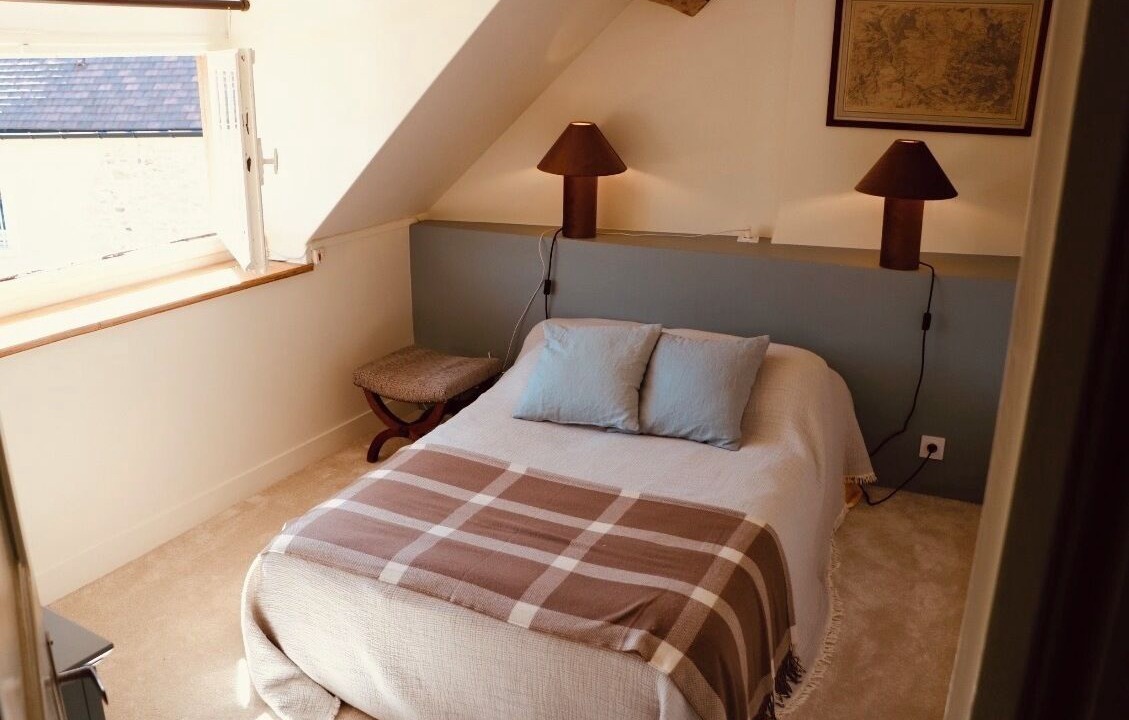 Photo of Bedroom in Bourdonne