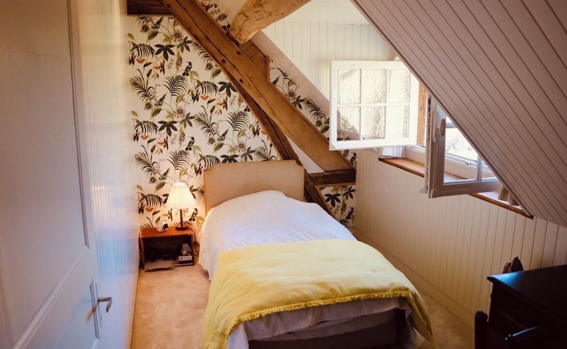 Photo of Bedroom in Bourdonne