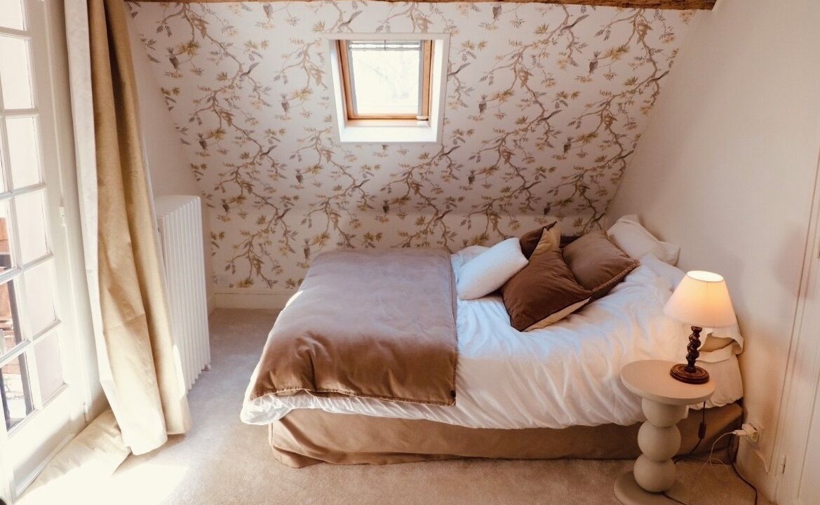 Photo of Bedroom in Bourdonne