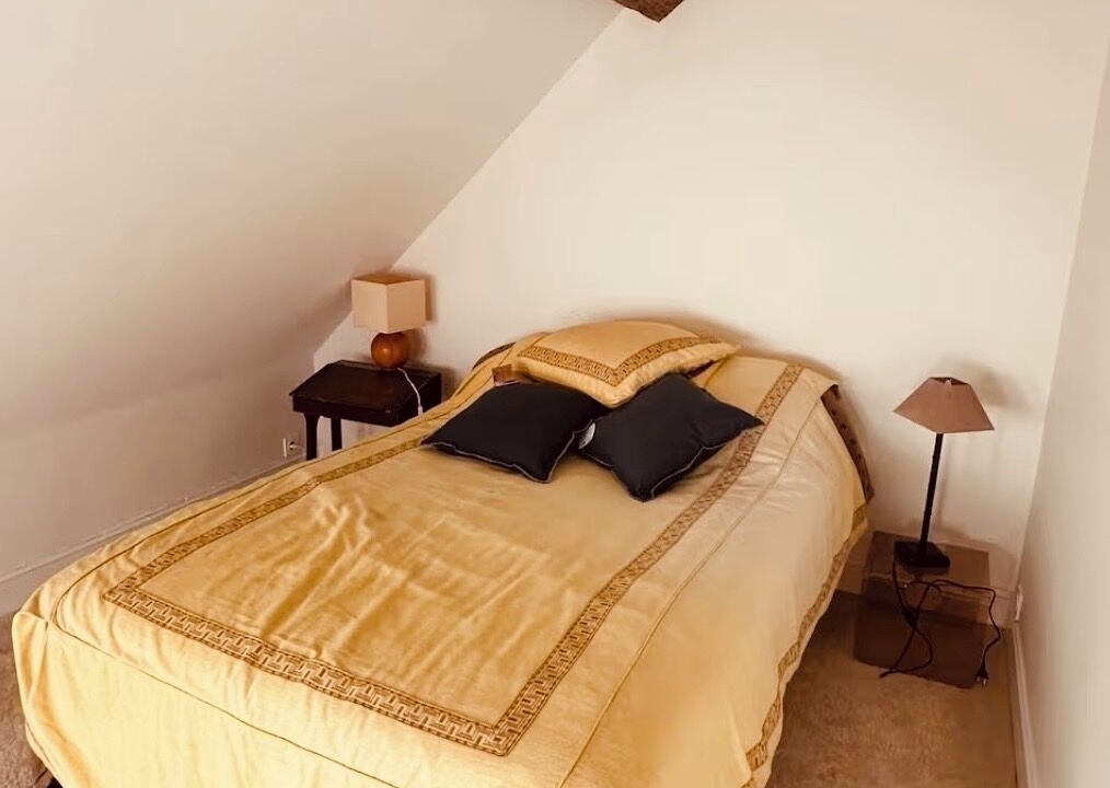 Photo of Bedroom in Bourdonne