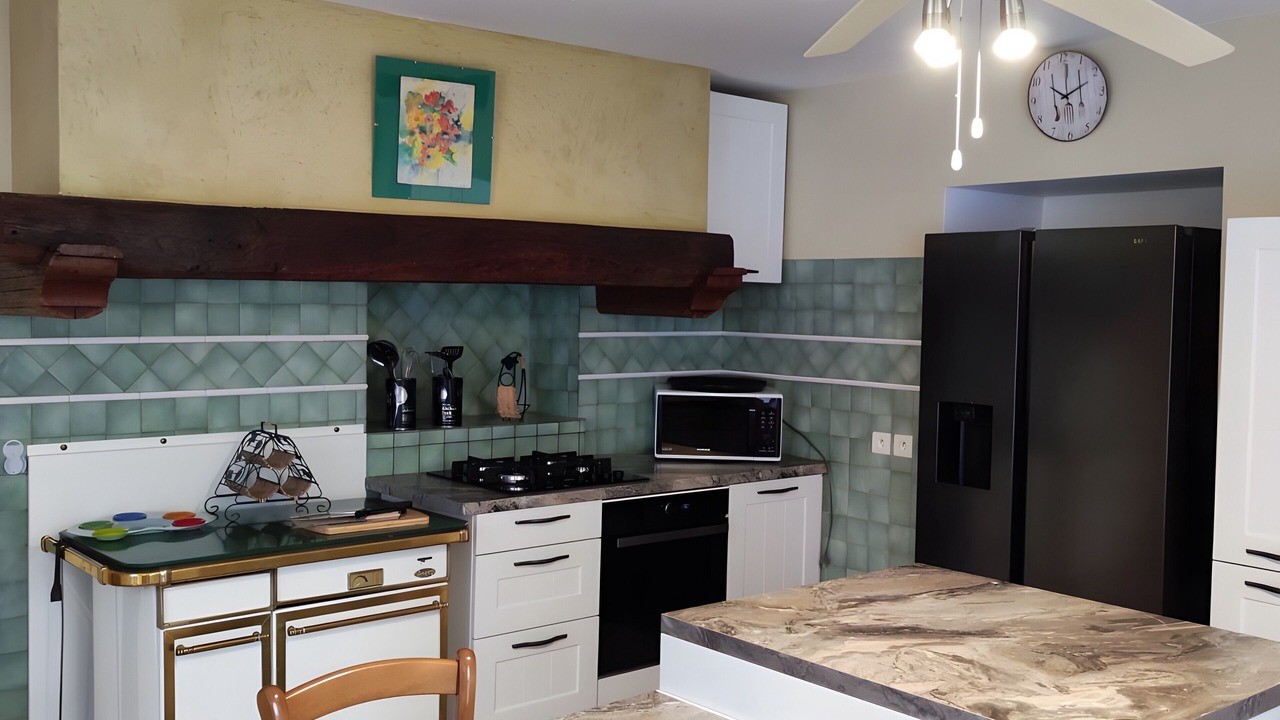 Photo of Kitchen in Saint-Genest-de-Contest