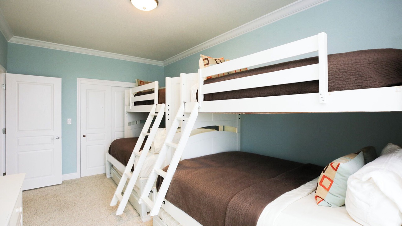 Photo of Bedroom in White Sands