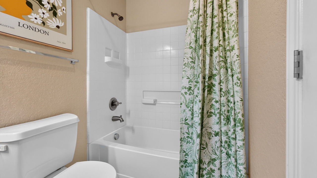 Photo of Bathroom in Arboretum