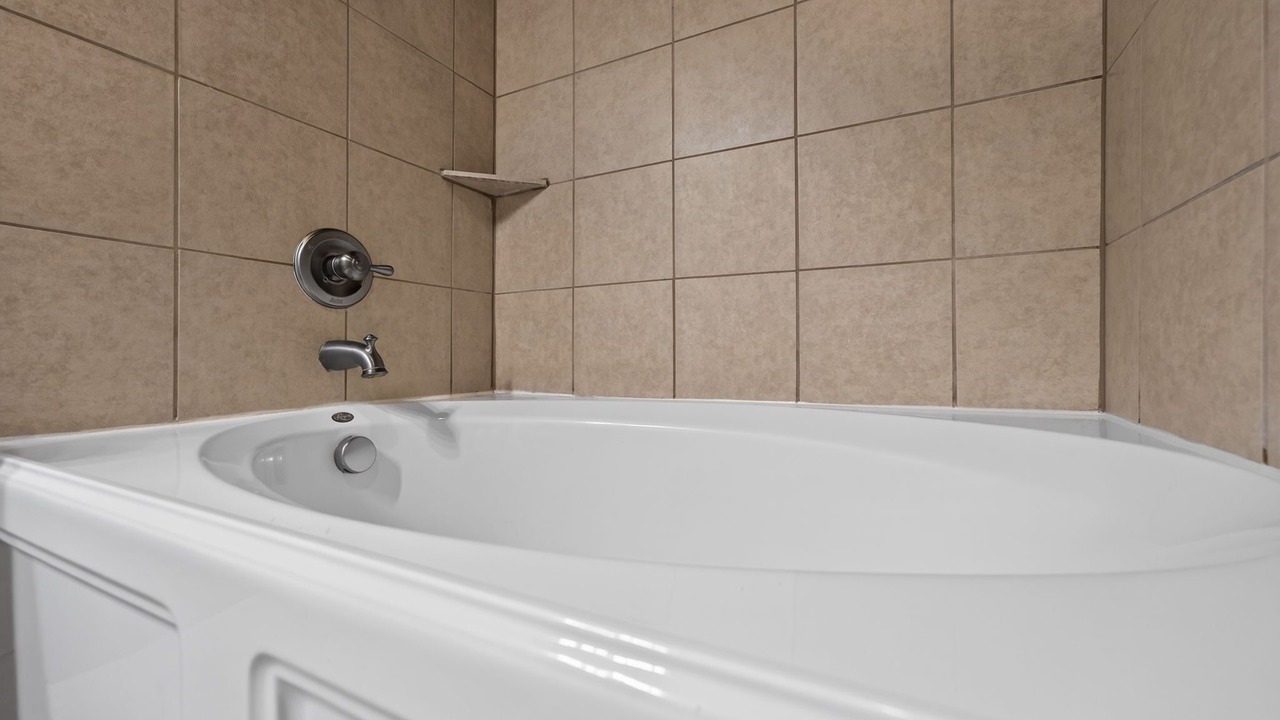 Photo of Bathroom in Arboretum