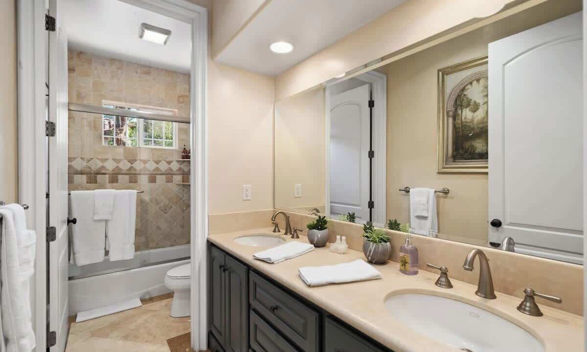 Photo of Bathroom in Lake Balboa