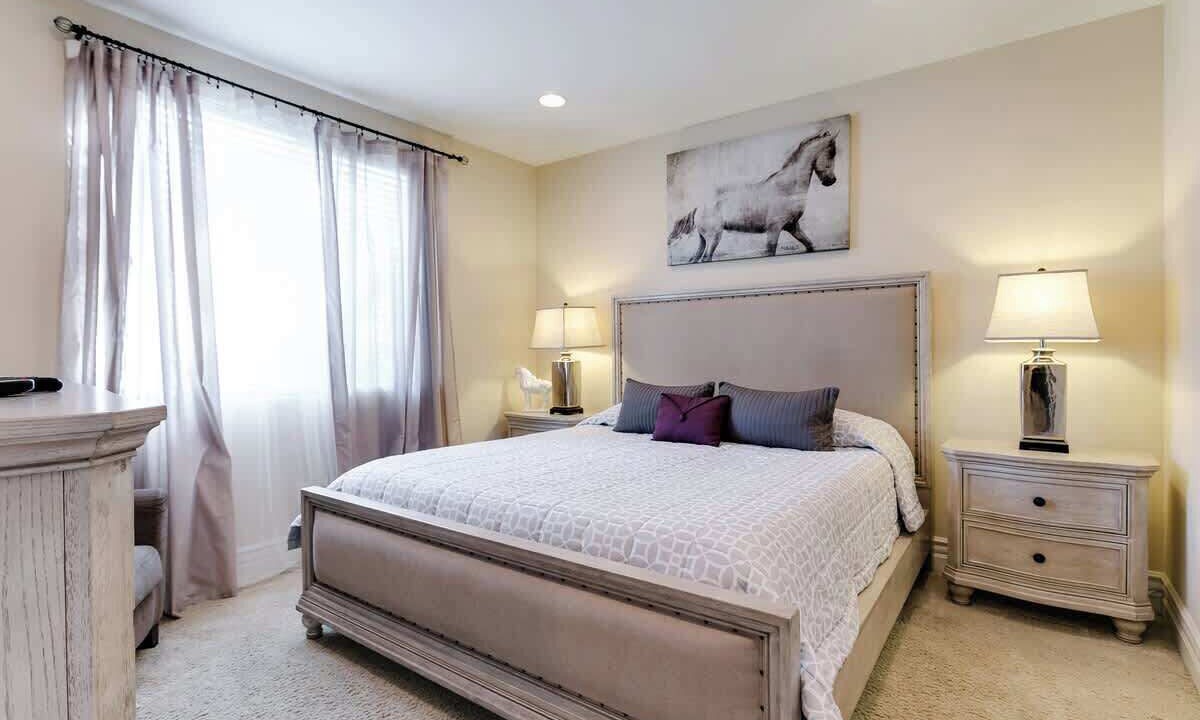 Photo of Bedroom in Lake Balboa