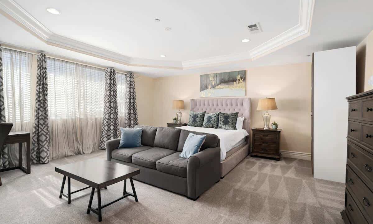 Photo of Livingroom in Lake Balboa