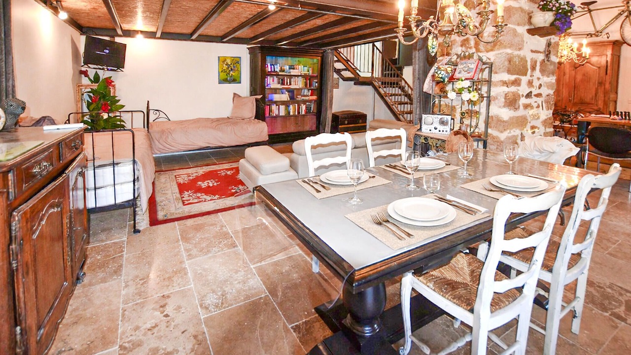 Photo of Bedroom in Montagnac-Montpezat