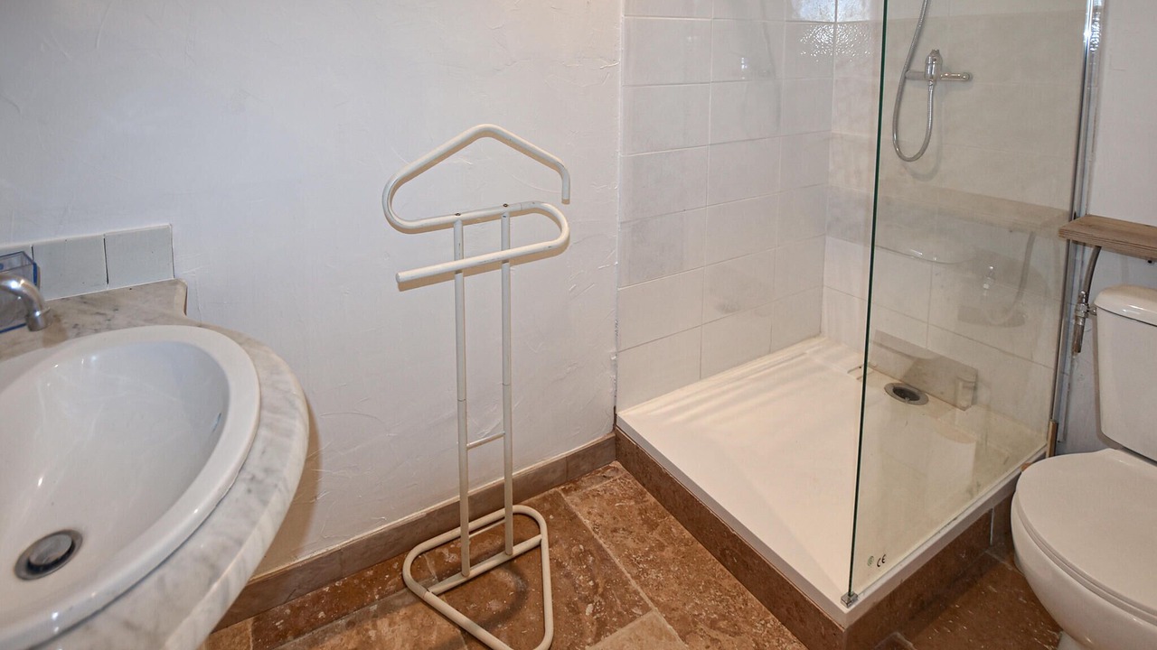 Photo of Bathroom in Montagnac-Montpezat