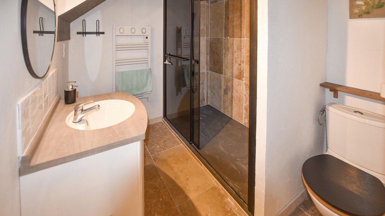 Photo of Bathroom in Montagnac-Montpezat