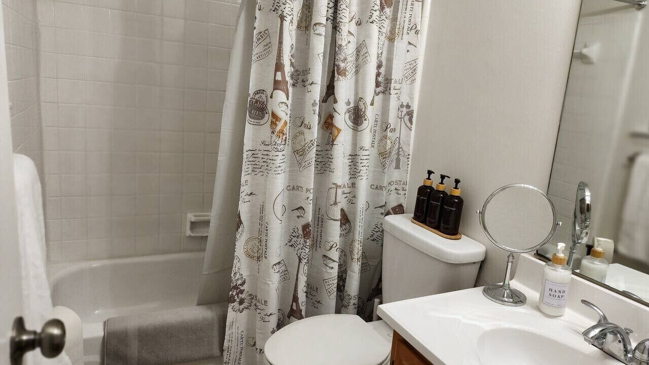 Photo of Bathroom in Irondale