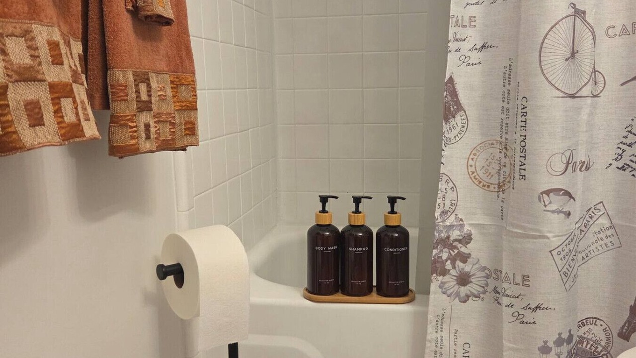 Photo of Bathroom in Irondale