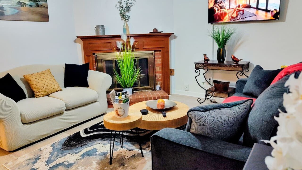 Photo of Livingroom in Irondale