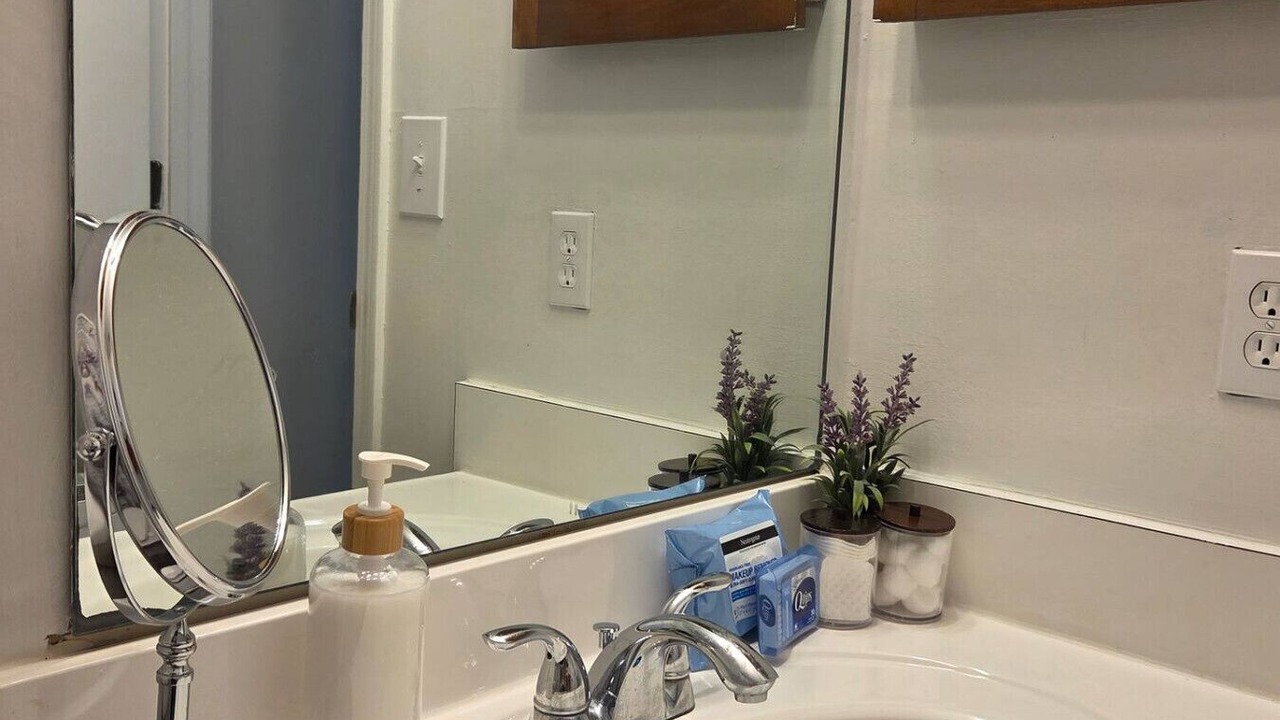 Photo of Bathroom in Irondale
