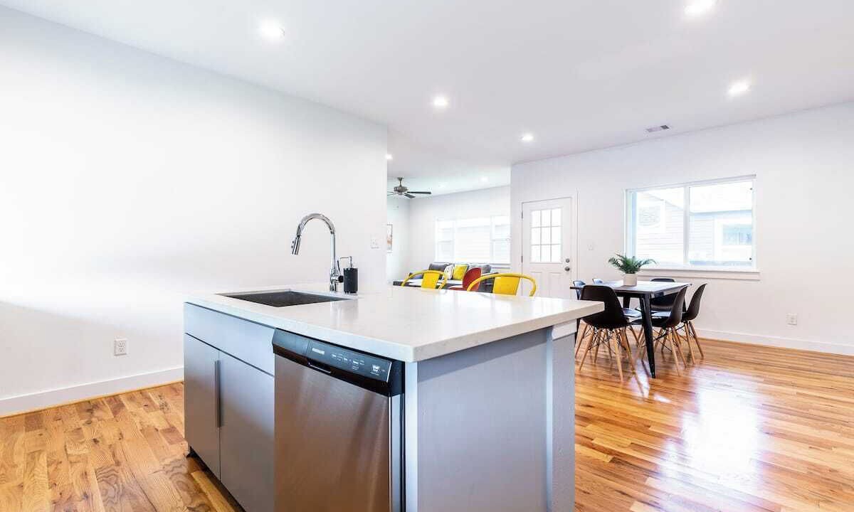 Photo of Kitchen in Lawndale/ Wayside