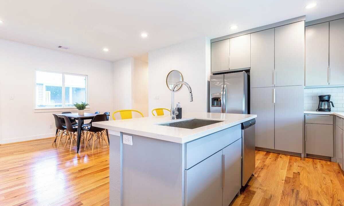 Photo of Kitchen in Lawndale/ Wayside