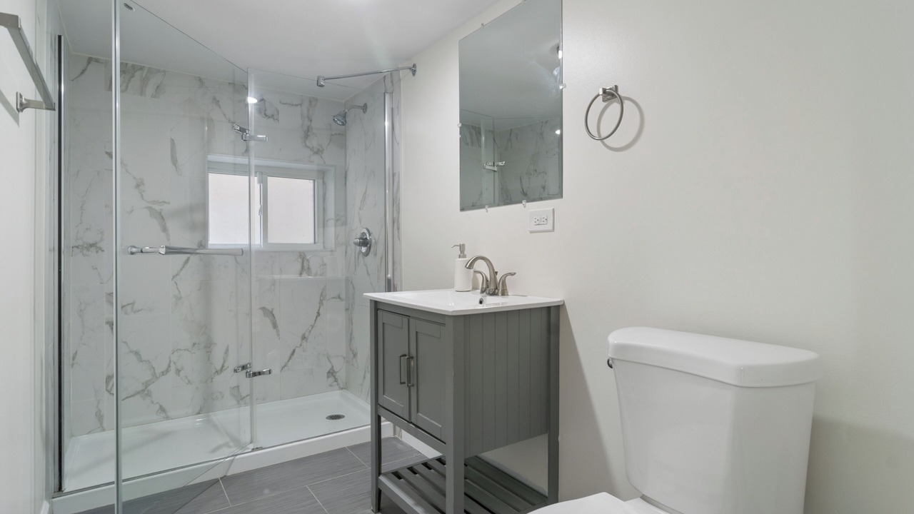 Photo of Bathroom in Norwood Park East