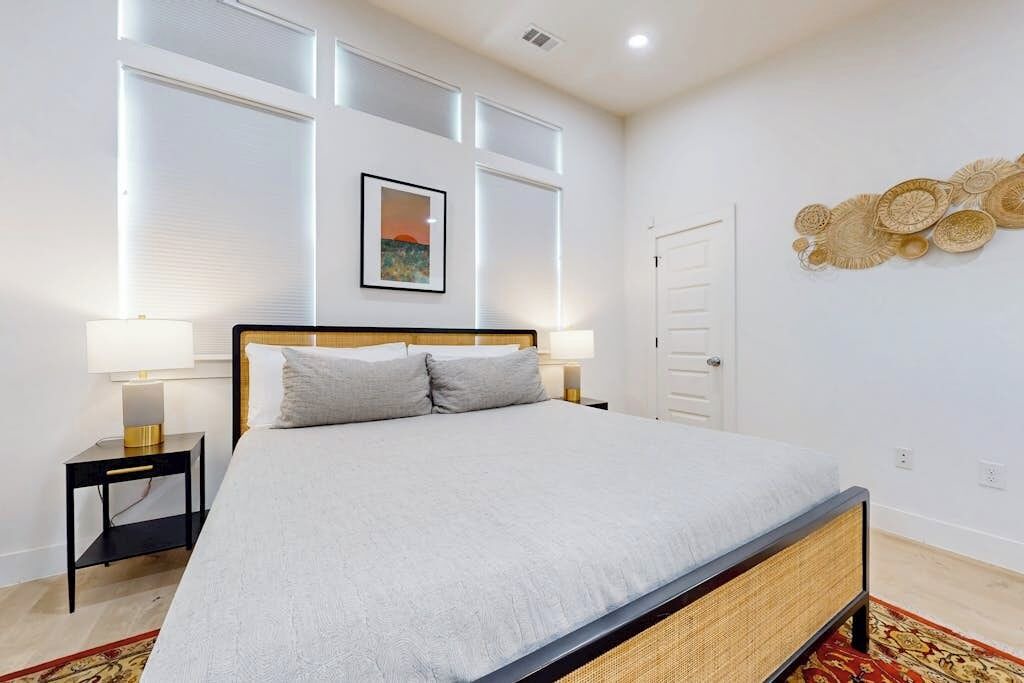 Photo of Bedroom in Foster Heights