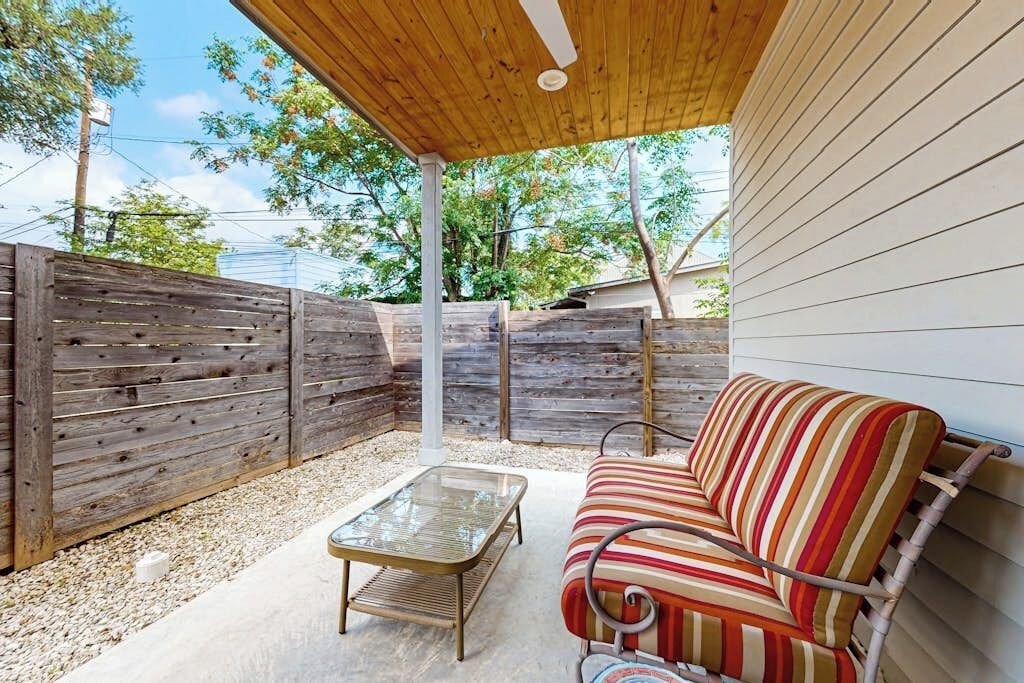 Photo of Patio Balcony in Foster Heights