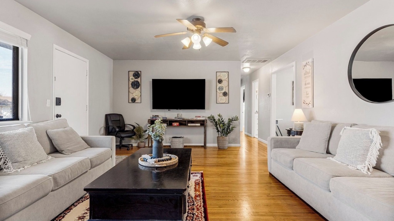 Photo of Livingroom in Owasso
