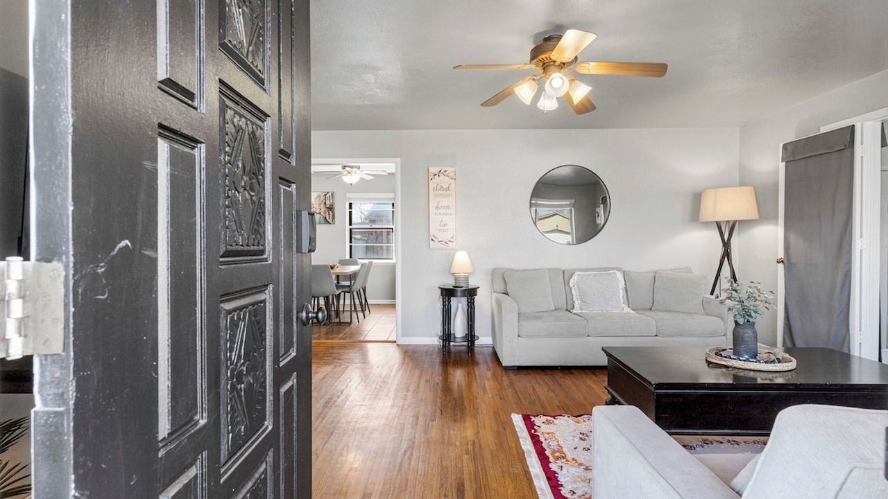Photo of Livingroom in Owasso