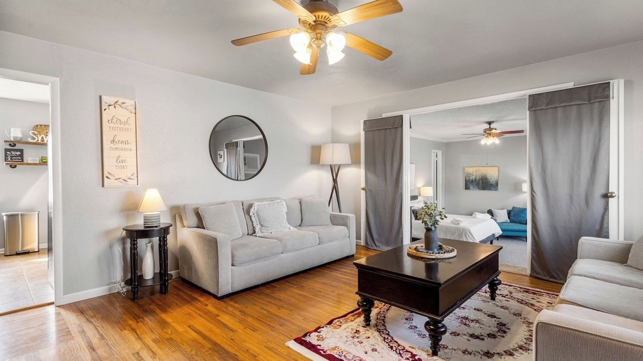 Photo of Livingroom in Owasso