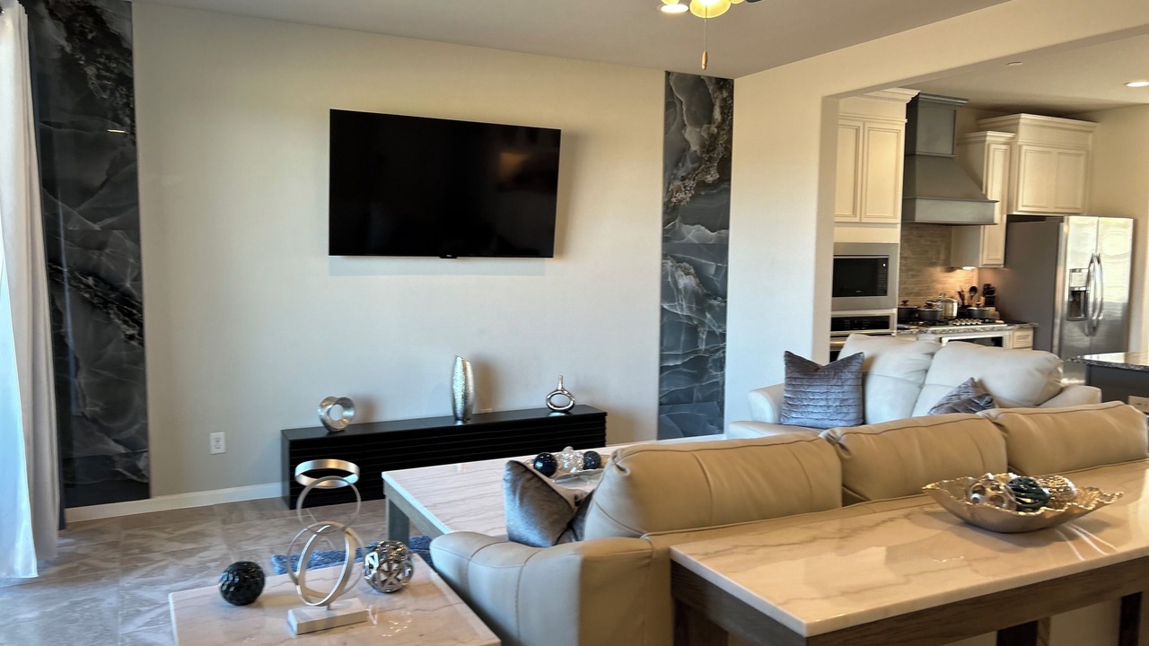 Photo of Livingroom in League City