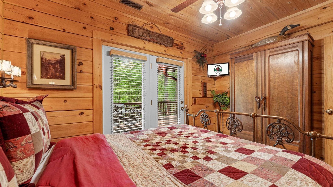 Photo of Bathroom in Branson Cedars