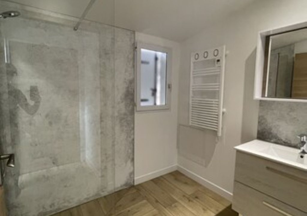 Photo of Bathroom in Prefailles