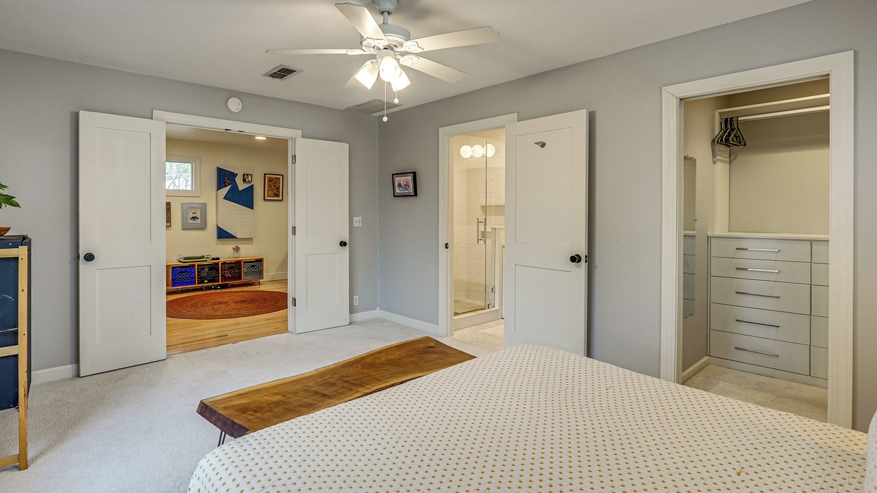 Photo of Bedroom in North Loop