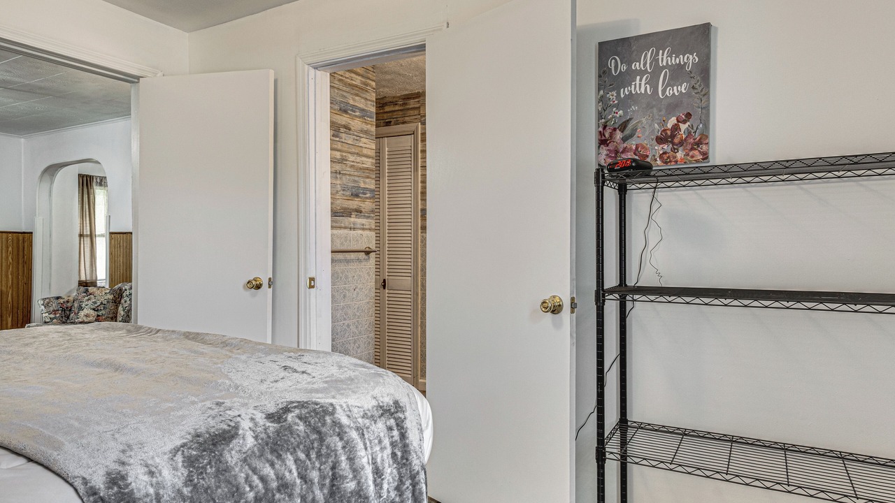 Photo of Bedroom in Sullivan