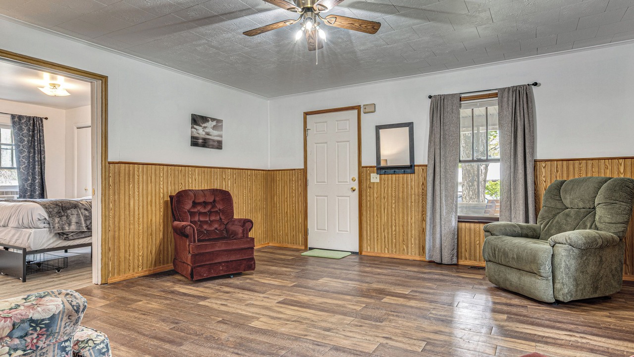 Photo of Livingroom in Sullivan