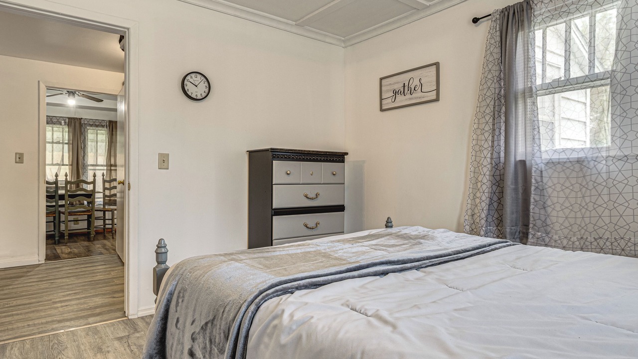 Photo of Bedroom in Sullivan