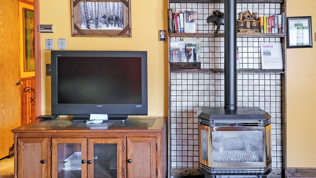 Photo of Bedroom in West Yellowstone