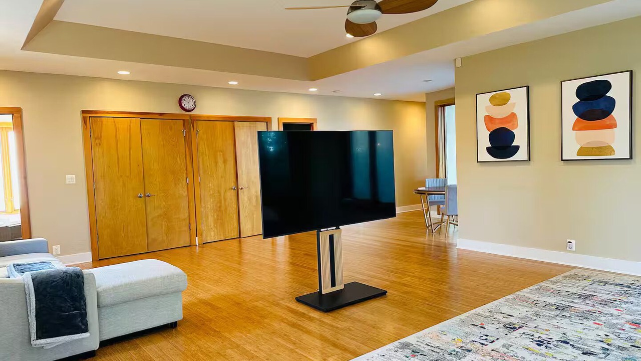 Photo of Livingroom in McLean