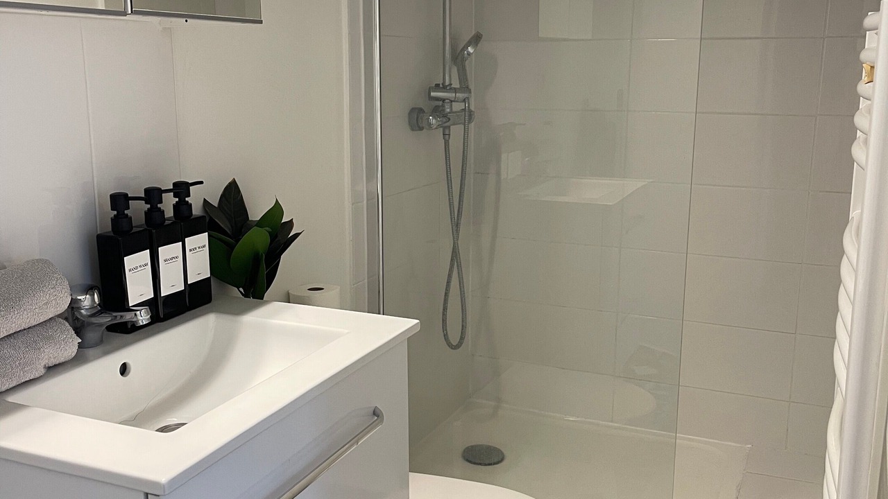 Photo of Bathroom in Clichy