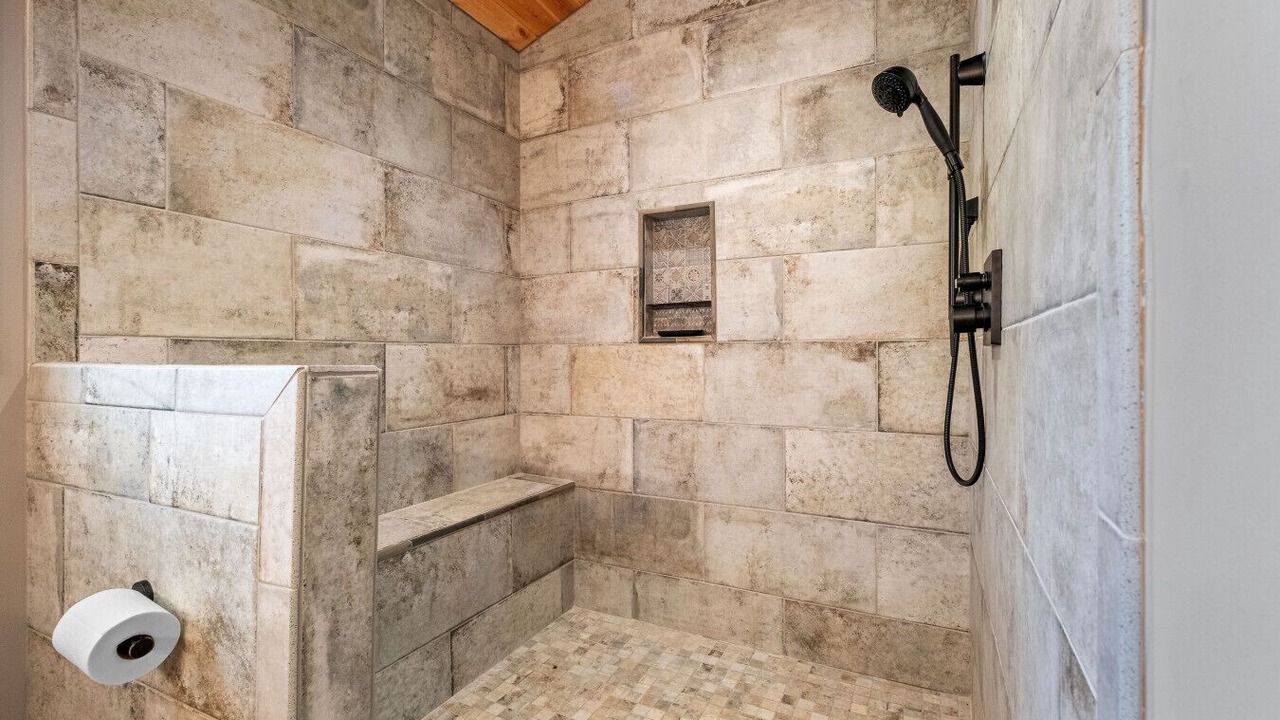 Photo of Bathroom in Cedar Bluff