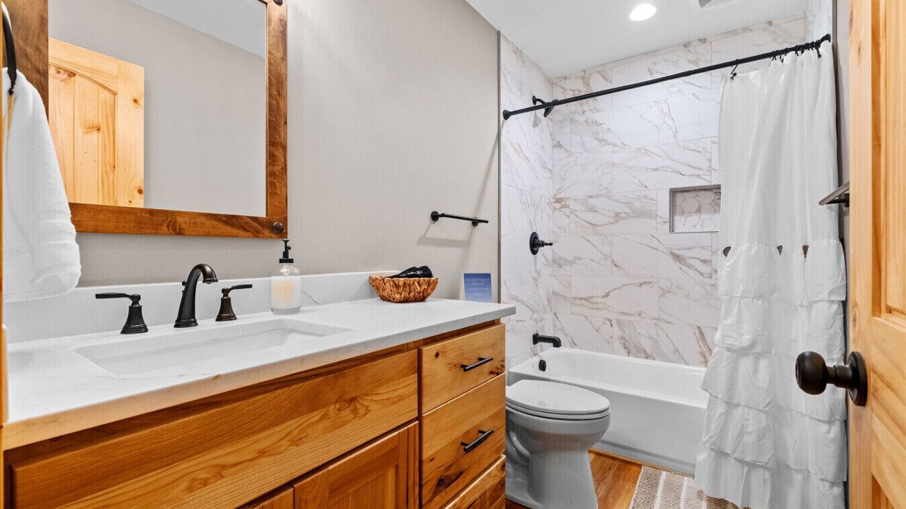 Photo of Bathroom in Cedar Bluff