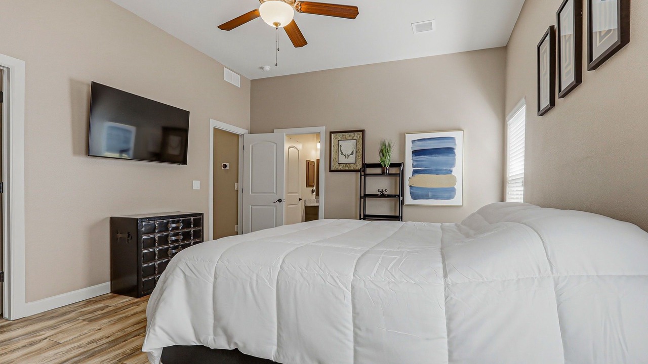 Photo of Bedroom in Sunset