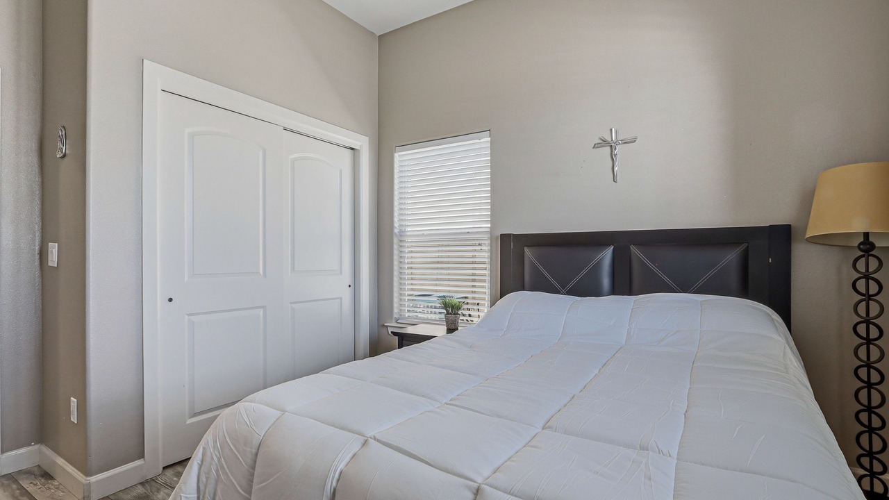 Photo of Bedroom in Sunset