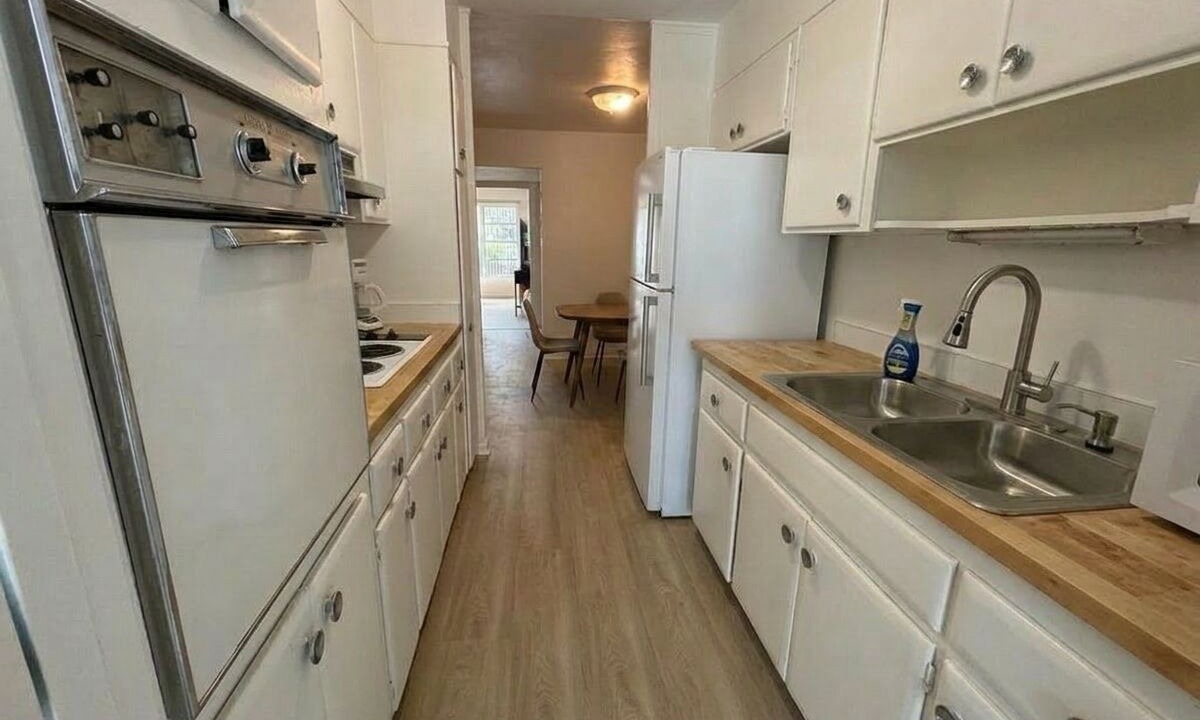 Photo of Kitchen in South Eola