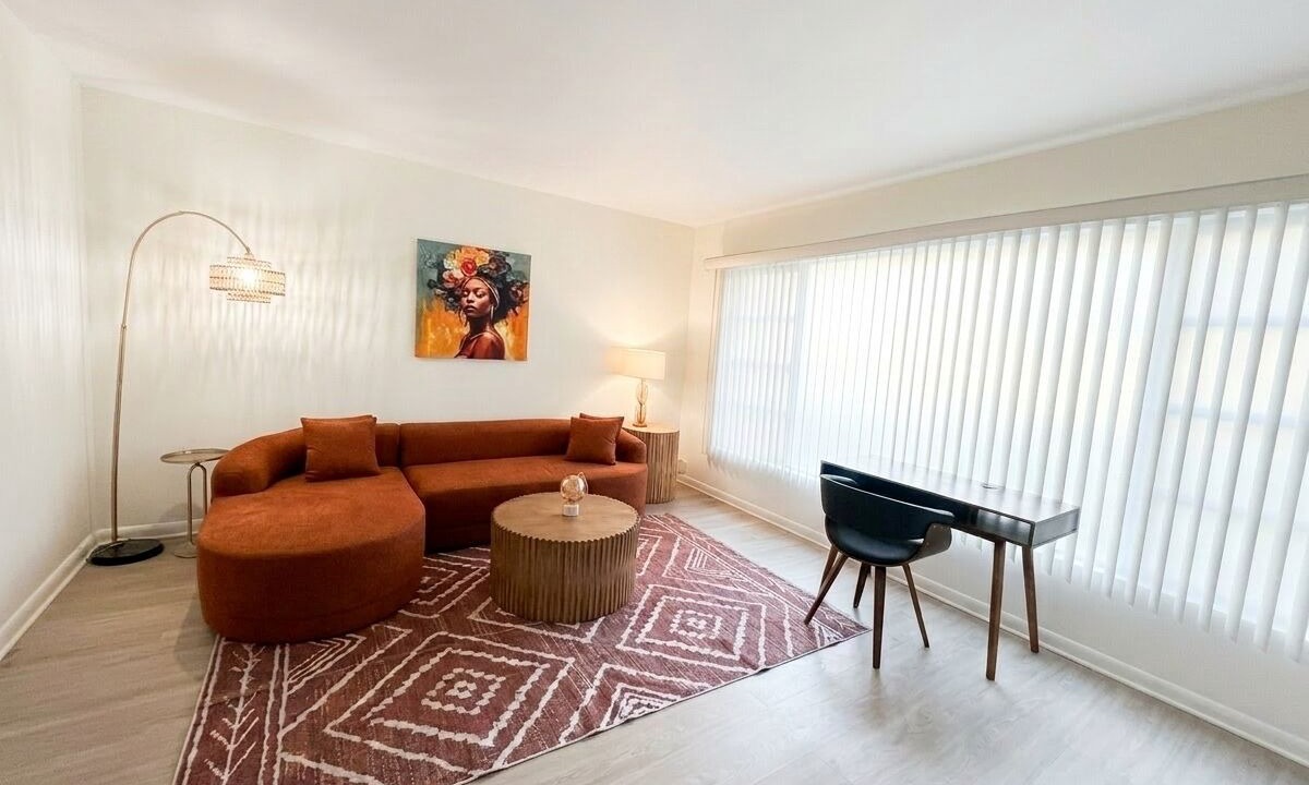 Photo of Livingroom in South Eola