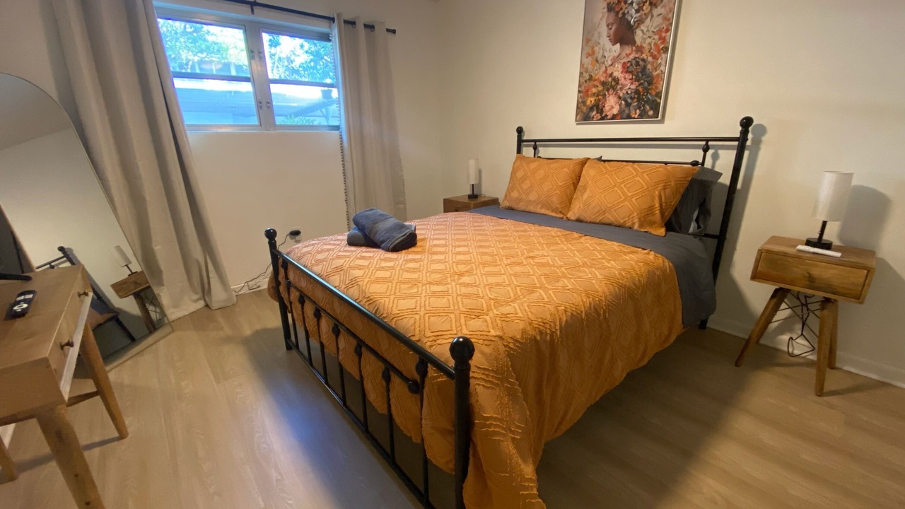 Photo of Bedroom in South Eola