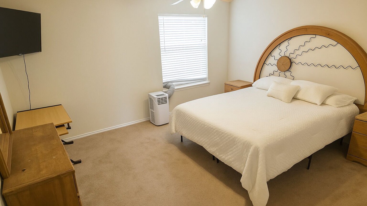 Photo of Bedroom in North San Antonio - SAT