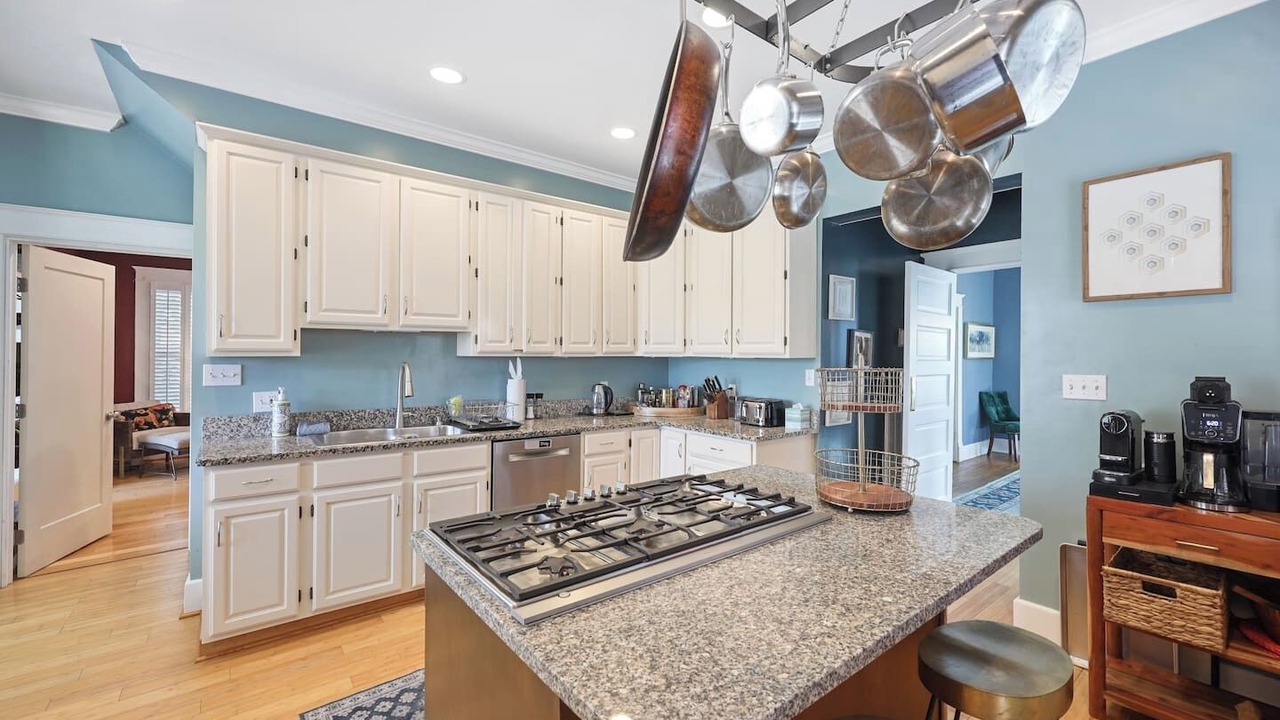 Photo of Kitchen in 12 South