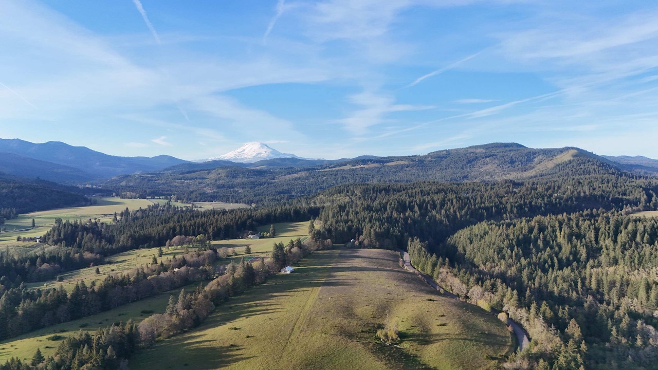 Photo of Others in White Salmon