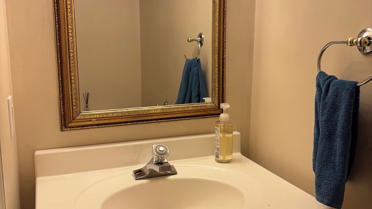 Photo of Bathroom in Parole
