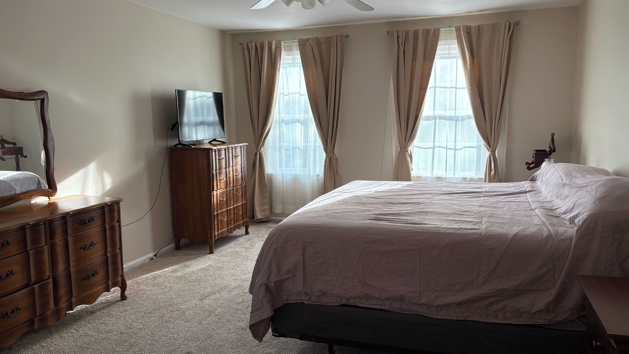 Photo of Bedroom in Parole