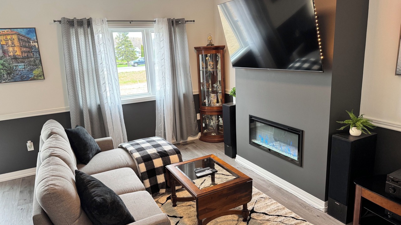 Photo of Livingroom in Meaford